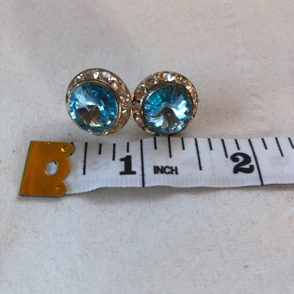 Studs earrings - Picture 2 of 2